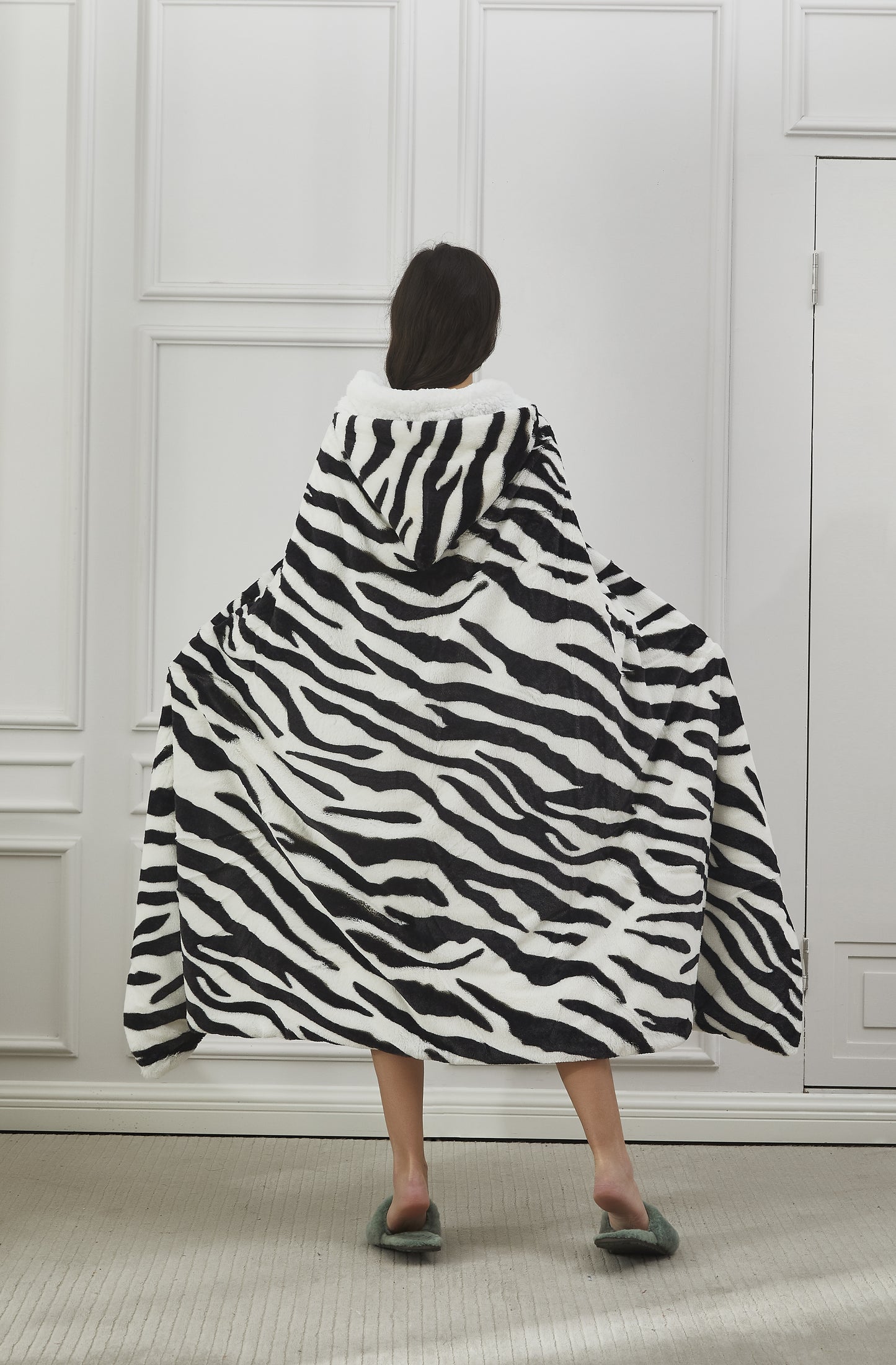 Regal Comfort - Zebra - Faux Fur Wearable Throw
