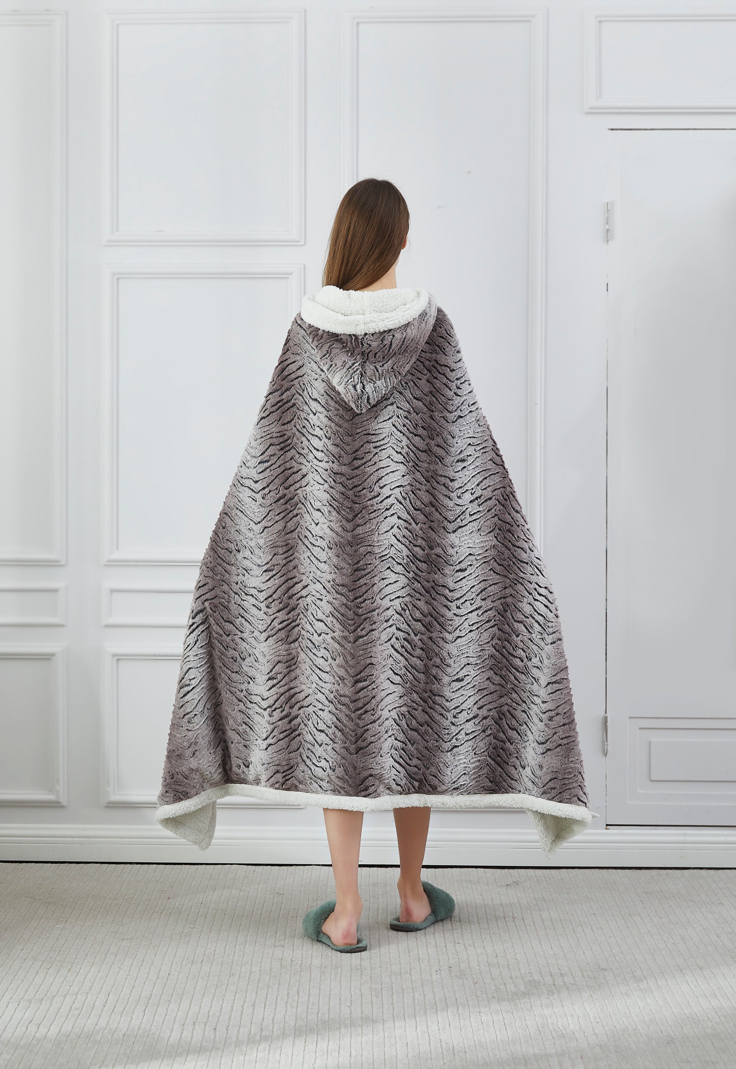 Regal Comfort - Mauve Cutwork - Faux Fur Wearable Throw