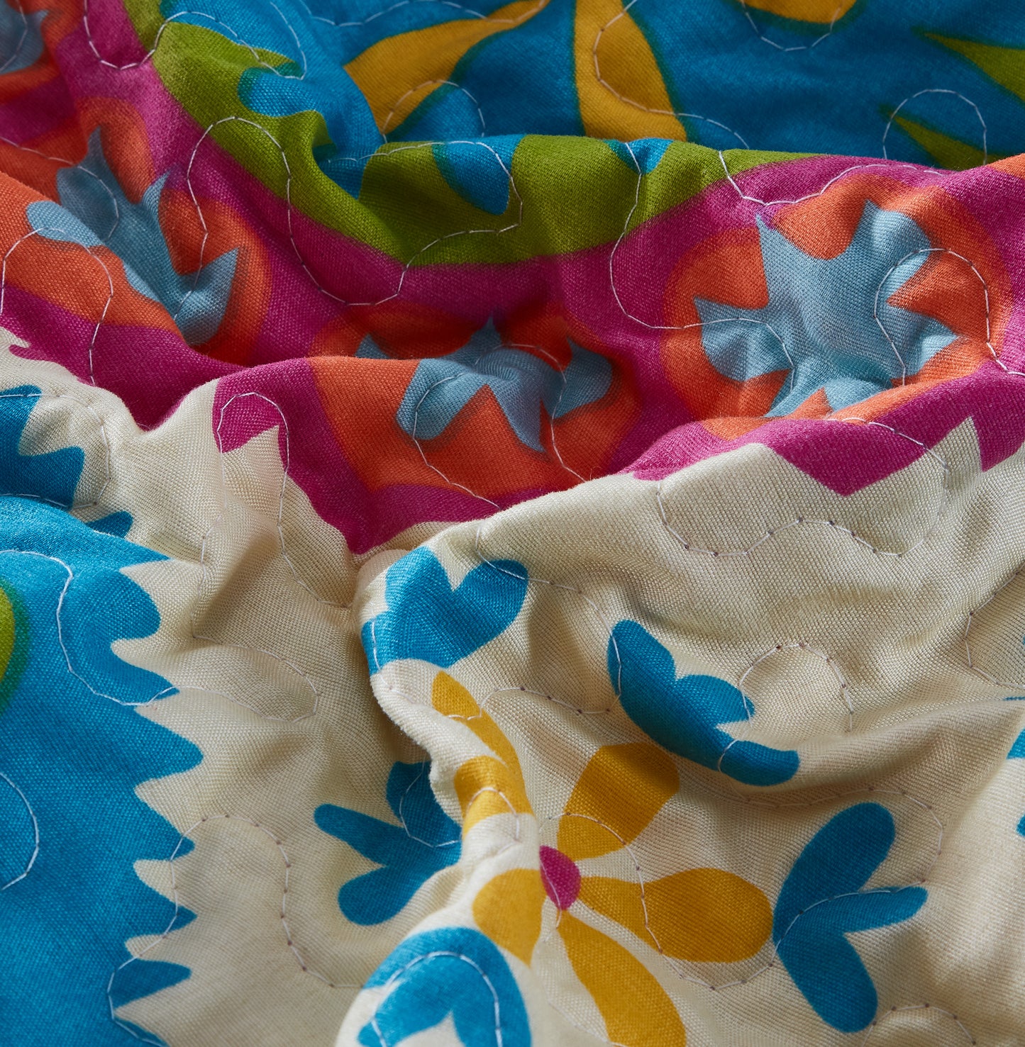 Virah Bella - Suri - Lightweight Reversible Quilt Set with Decorative Pillow Shams