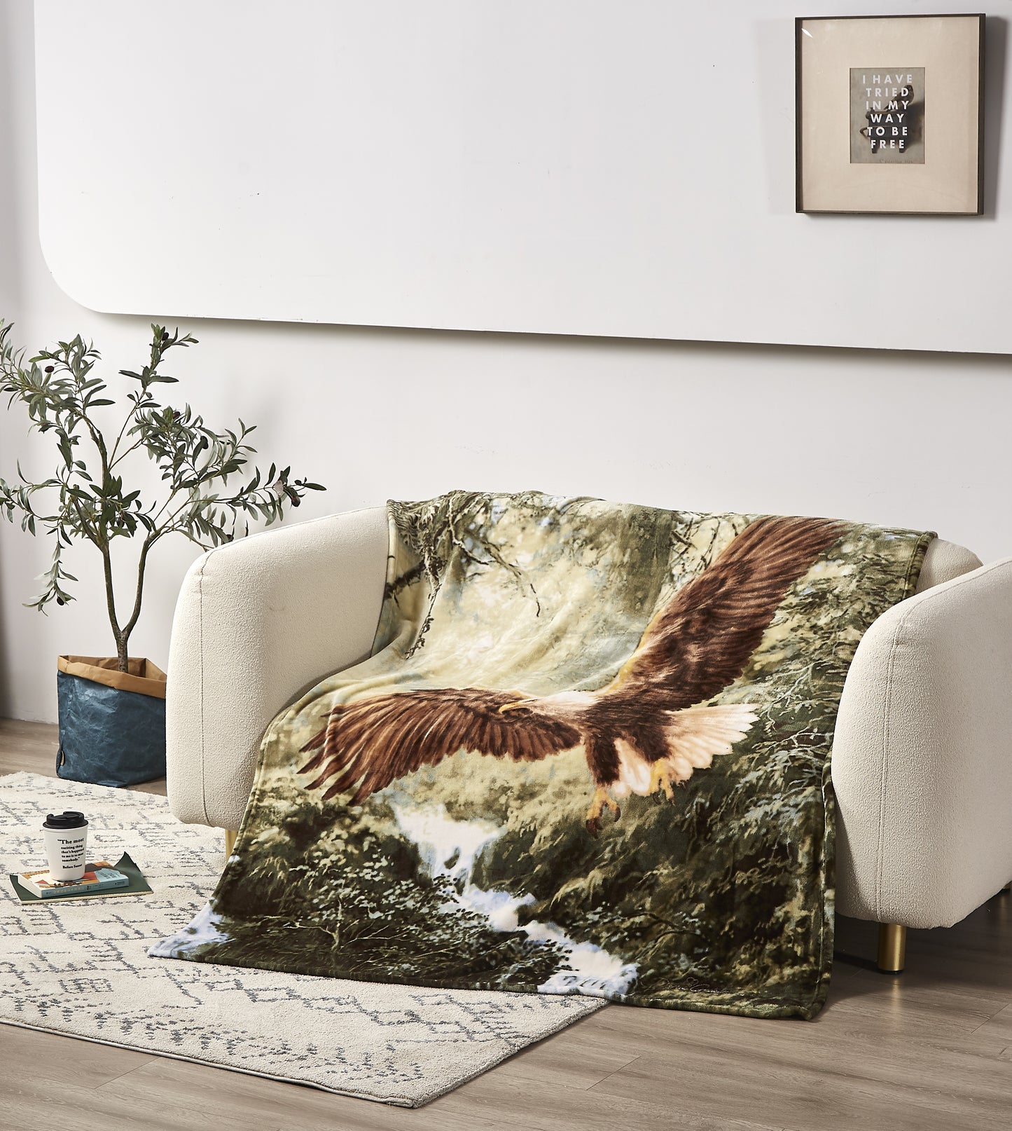 Regal Comfort - Eagle's Flight - Plush Decorative Throw Blanket 50"x60"