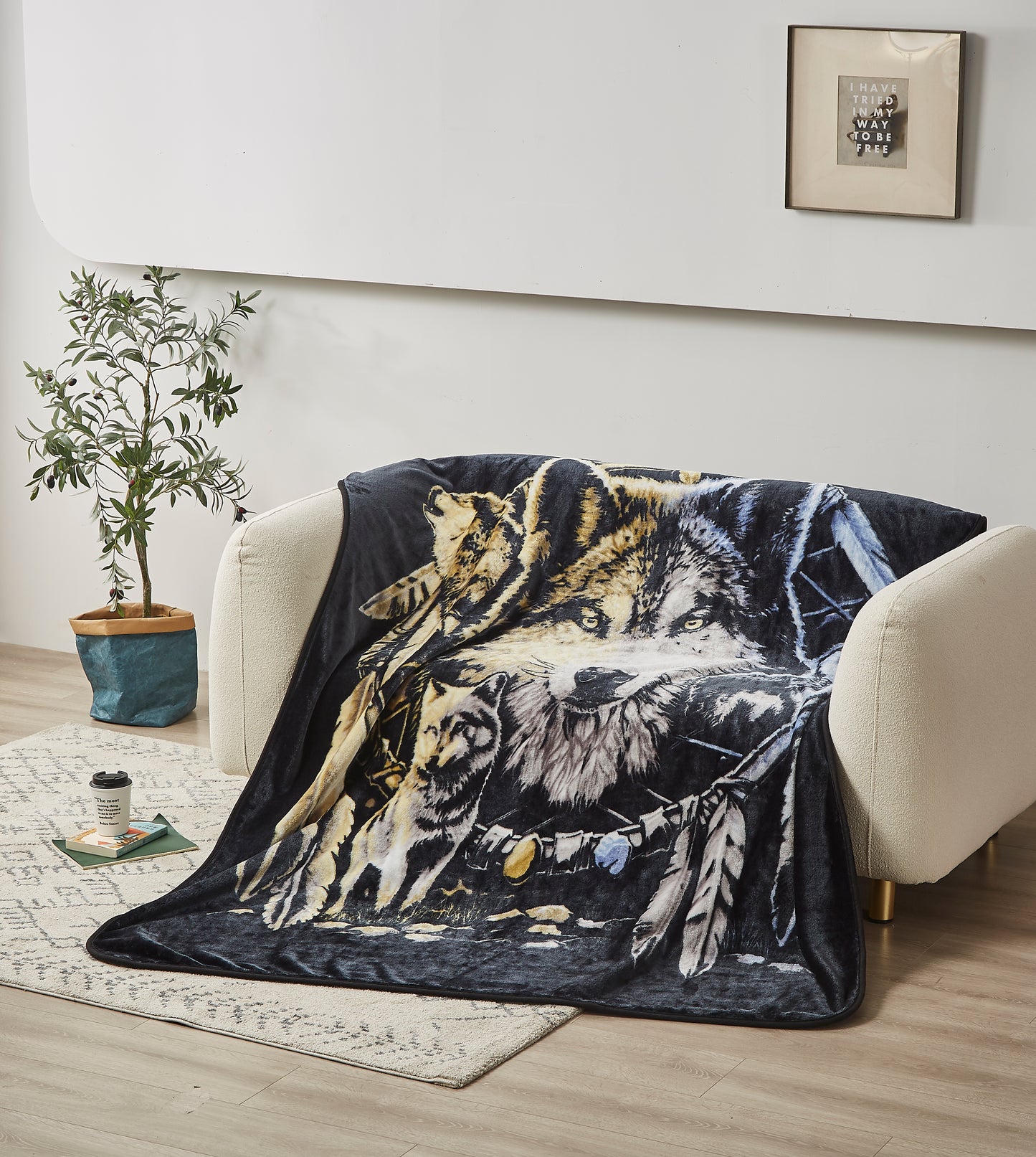 Regal Comfort - Wolf Mandala - Plush Decorative Throw Blanket 60"x80"