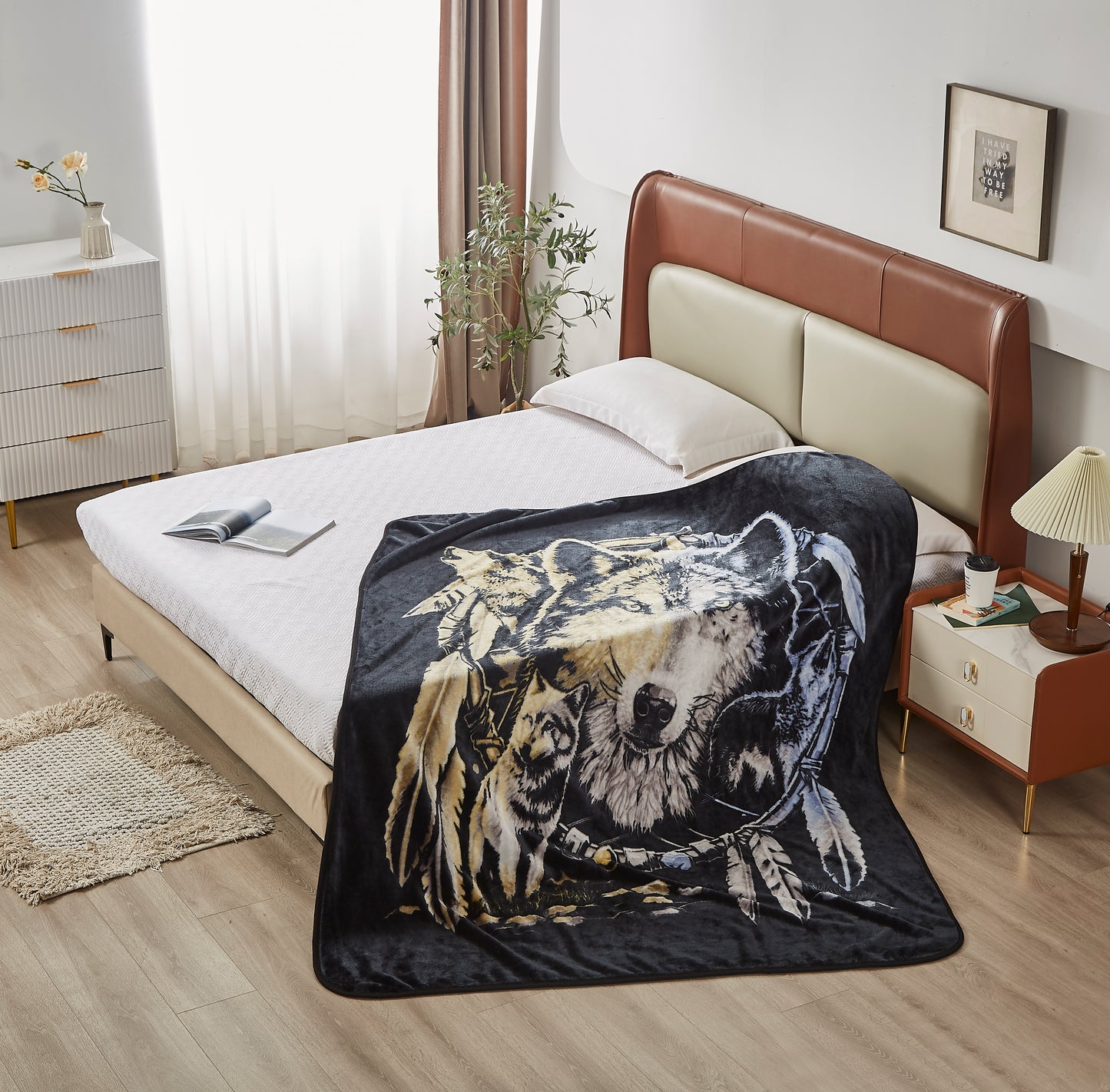 Regal Comfort - Wolf Mandala - Plush Decorative Throw Blanket 60"x80"