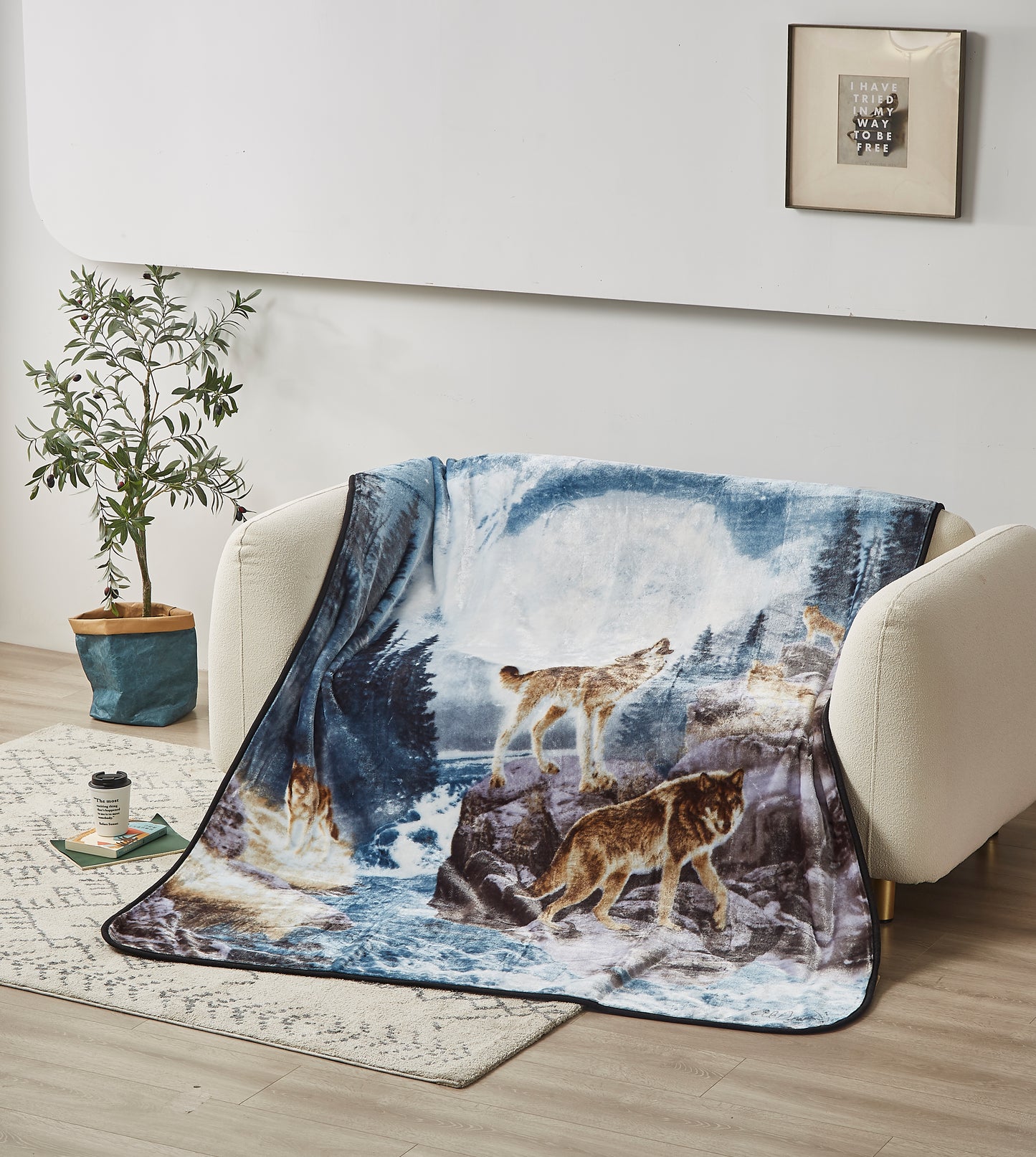 Regal Comfort - Moon Wolf - Plush Decorative Throw Blanket 60"x80"