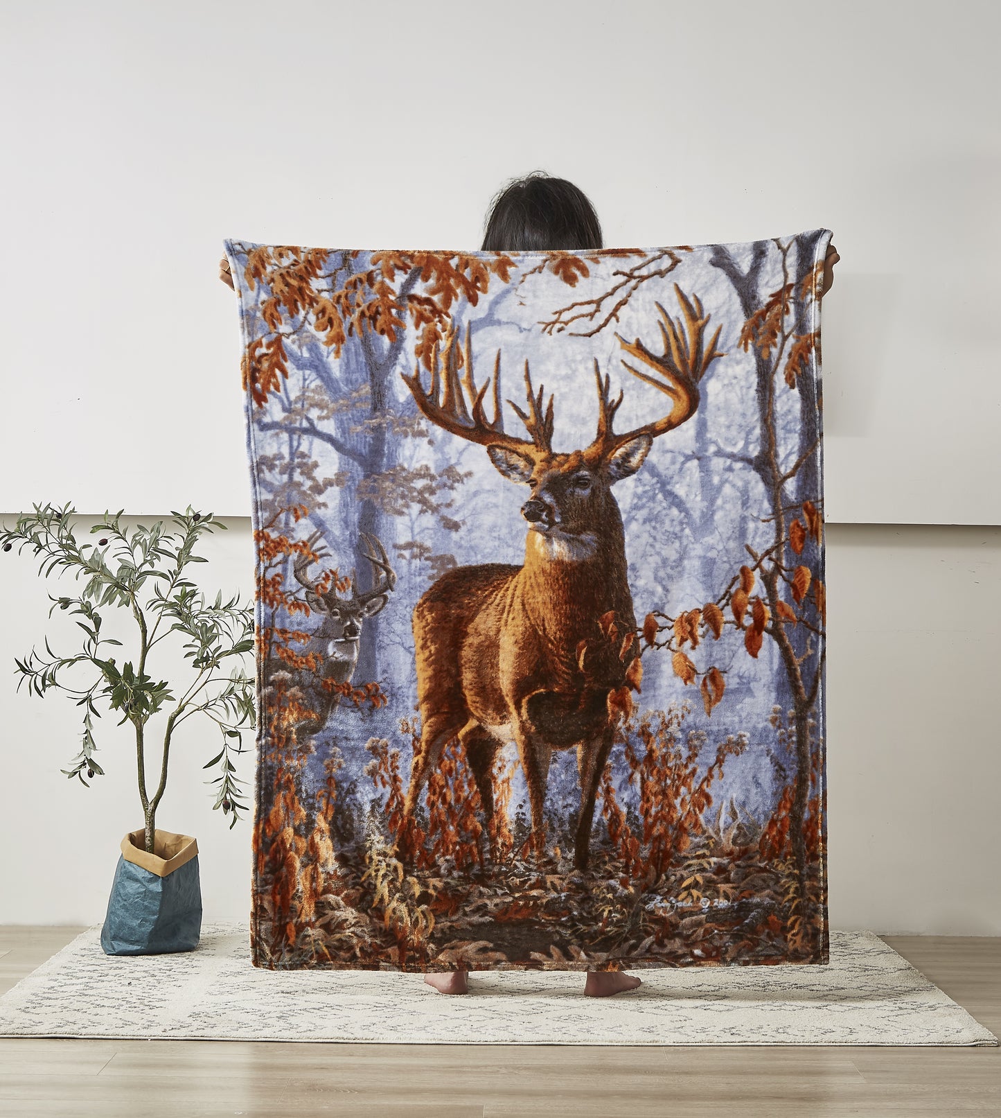 Regal Comfort - Whitetail Buck - Plush Decorative Throw Blanket 50"x60"