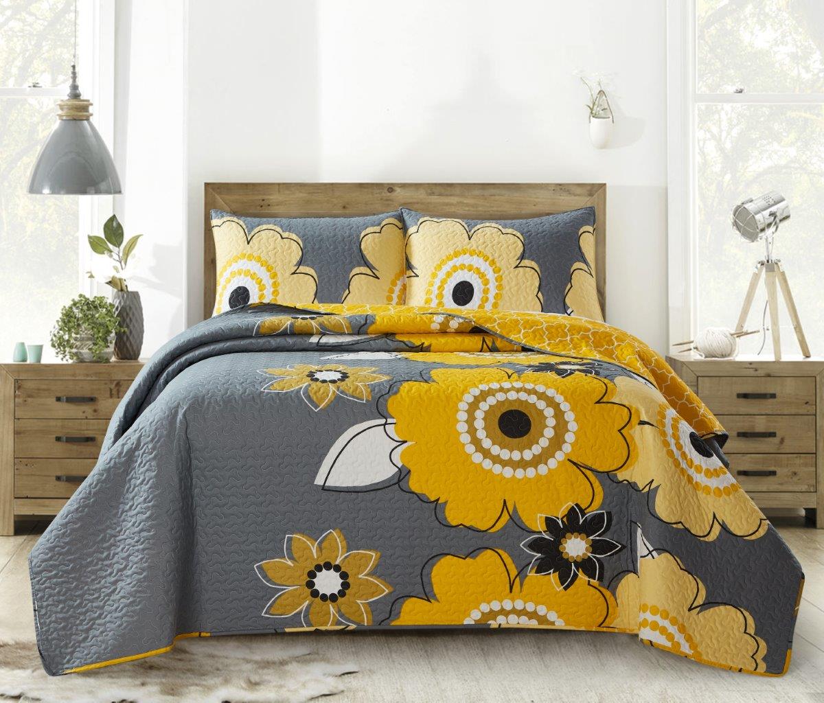 Virah Bella - Francesca - Lightweight Reversible Quilt Set with Decorative Pillow Shams